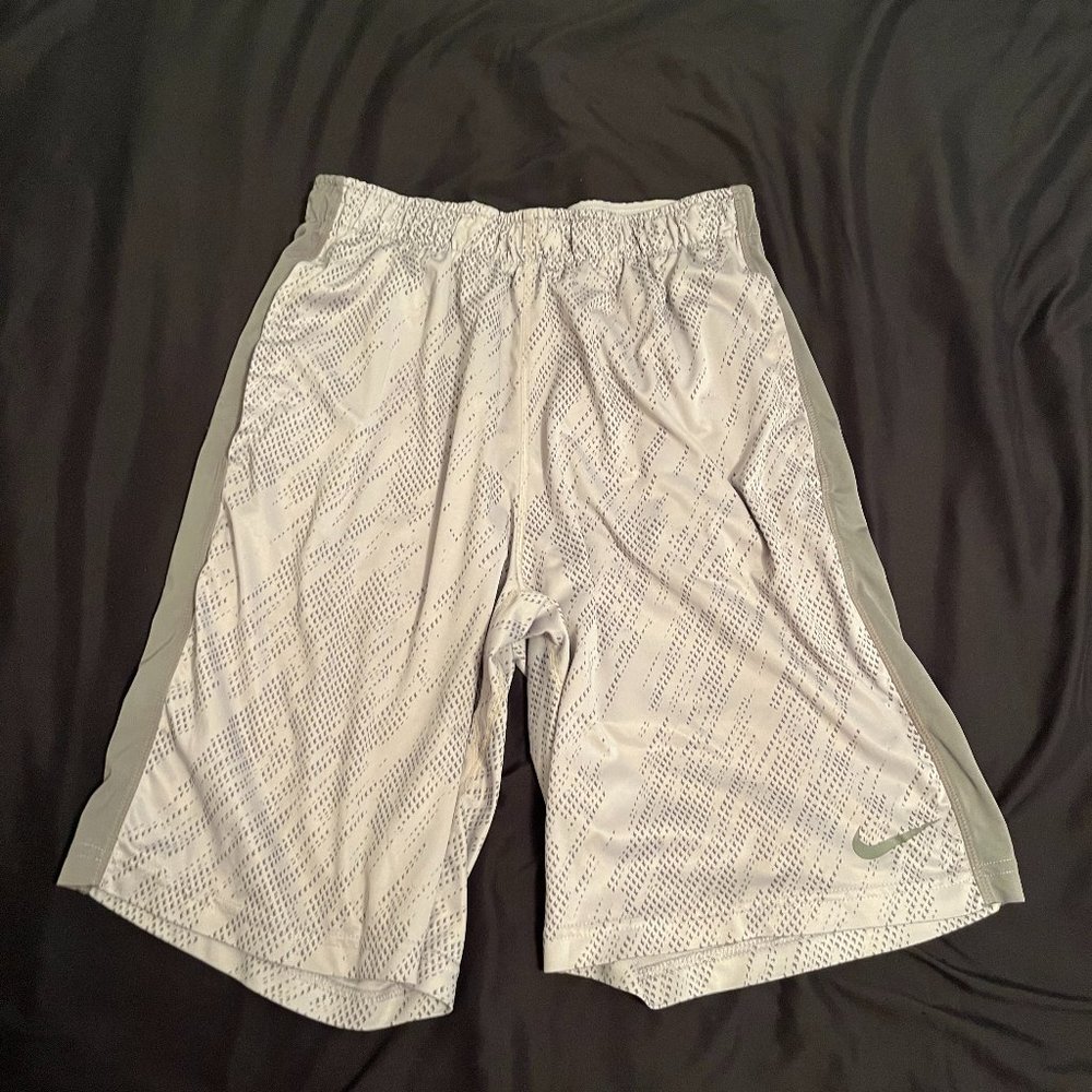 Nike Gray Men's Workout Shorts Men's Medium
